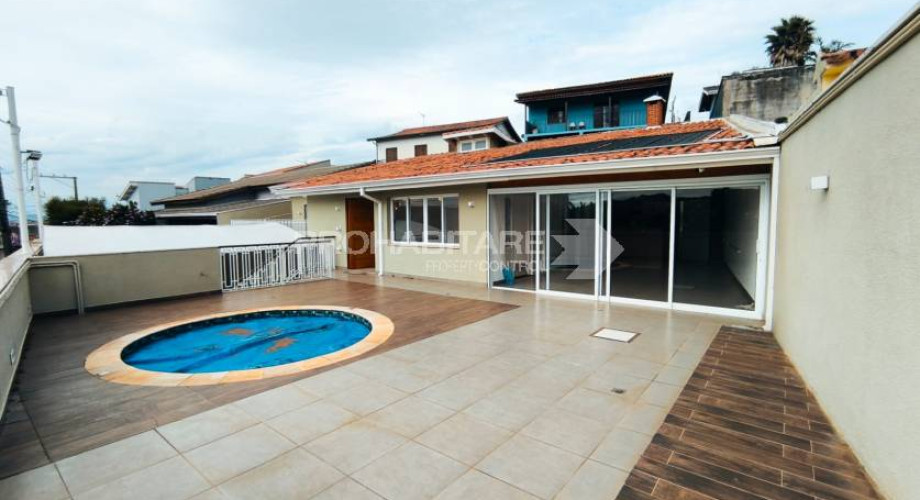 Vende, casa, Jardim Santa Rita de Cássia, Bragança Paulista, SP.