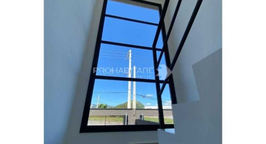 Vende, casa, av. Lucas Nogueira, Atibaia-SP.