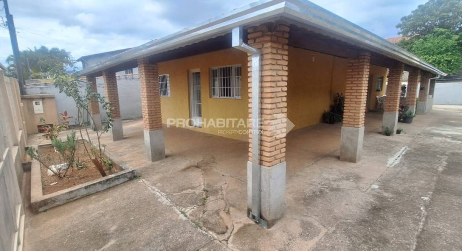 Vende, casa com edícula, Hípica Jaguari, Bragança Paulista-SP