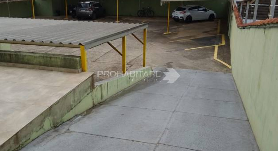 Vende, apartamento térreo, São Lourenço, Bragança Paulista-SP.
