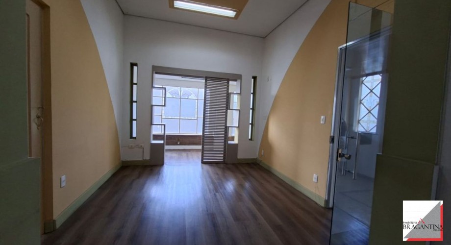 Vende, Aluga, casa, Centro, uso misto, Bragança Paulista-SP