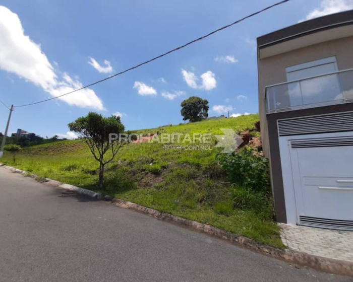 Vende, terreno, aclive, Villa Verde, Bragança Paulista-SP 