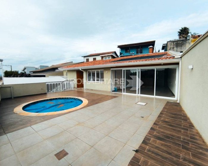 Vende, casa, Jardim Santa Rita de Cássia, Bragança Paulista, SP.