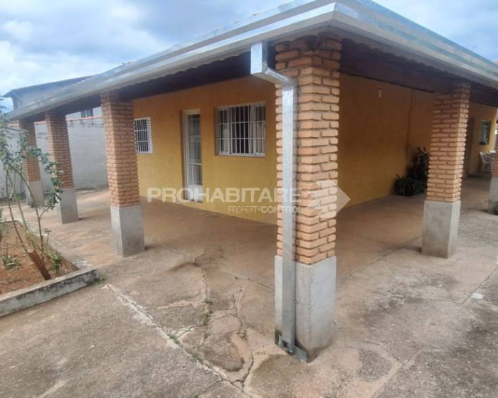 Vende, casa com edícula, Hípica Jaguari, Bragança Paulista-SP