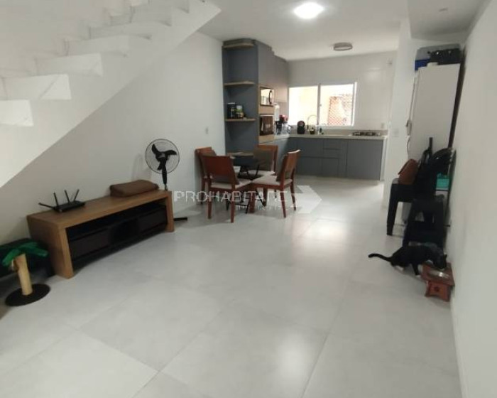 SOBRADO EM CONDOMINIO CEREJEIRAS