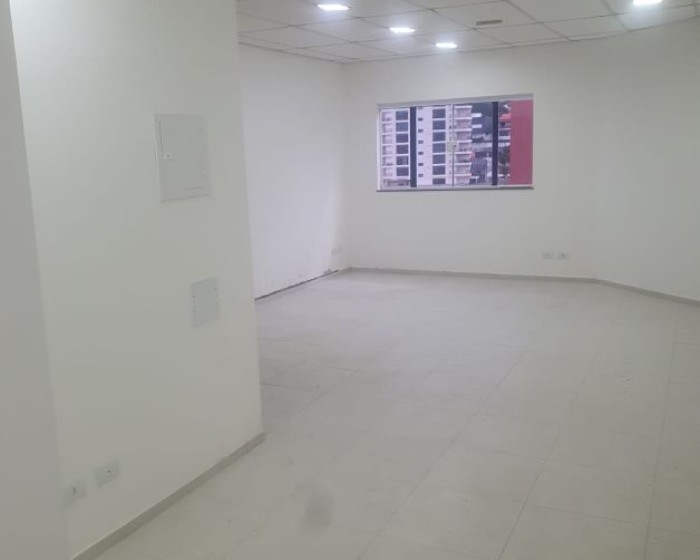 ALUGA-SE SALA COMERCIAL ED. AGENOR DO PRADO 35 m² 1º ANDAR R$ - Foto 3 de 4