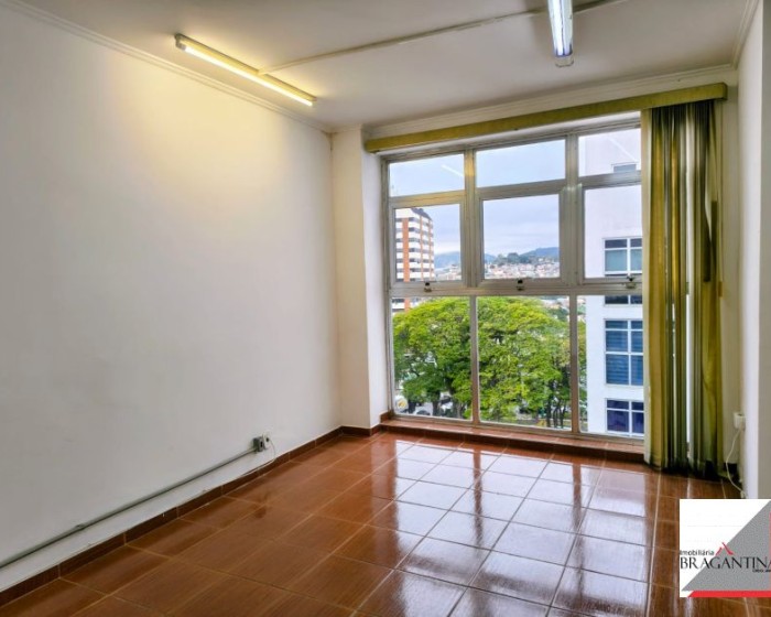 Aluga, Sala Comercial, Edifício Centro Liberal, Bragança Paulista, SP