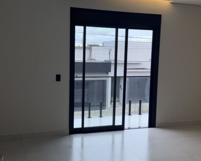 Vende, sobrado, Vino Barolo, zona norte, Bragança Paulista-SP - Foto 2 de 10