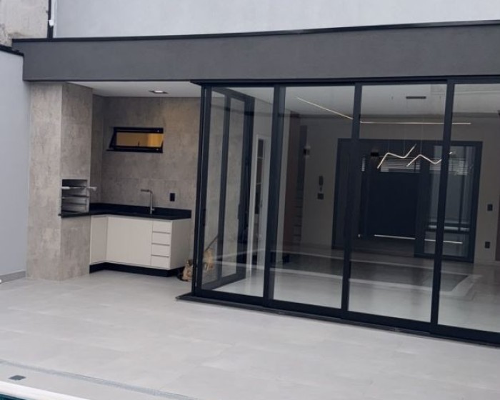 Vende, sobrado, Vino Barolo, zona norte, Bragança Paulista-SP - Foto 11 de 10