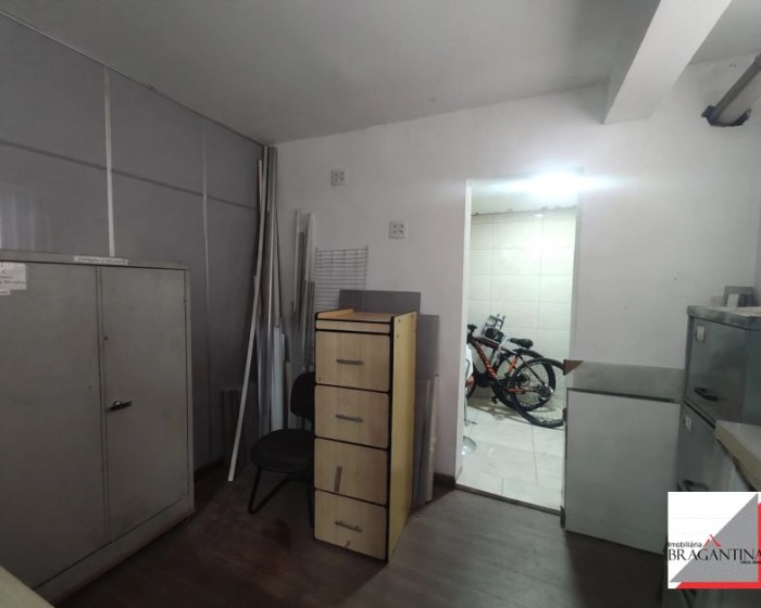 Vende, Galpão, comercial, Matadouro, Bragança Paulista-SP - Foto 9 de 10