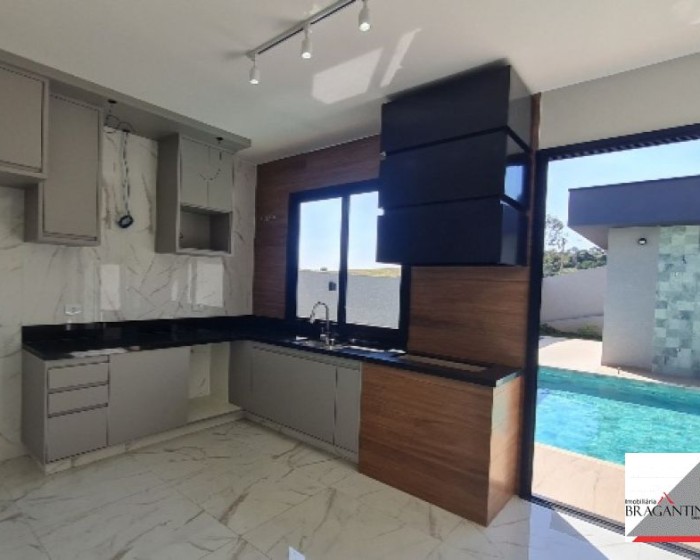 Vende, casa térrea, Parque Imperador, Bragança Paulista-SP - Foto 2 de 18