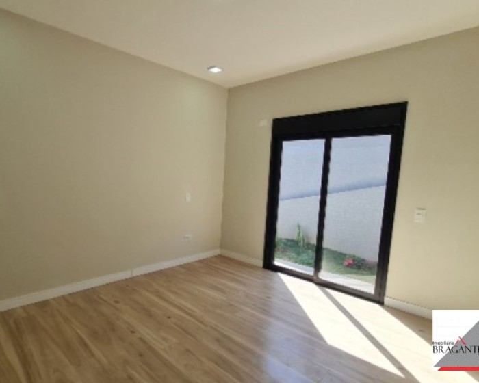Vende, casa térrea, Parque Imperador, Bragança Paulista-SP - Foto 7 de 18