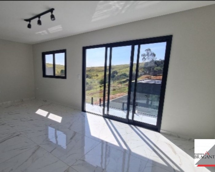 Vende, casa térrea, Parque Imperador, Bragança Paulista-SP - Foto 8 de 18