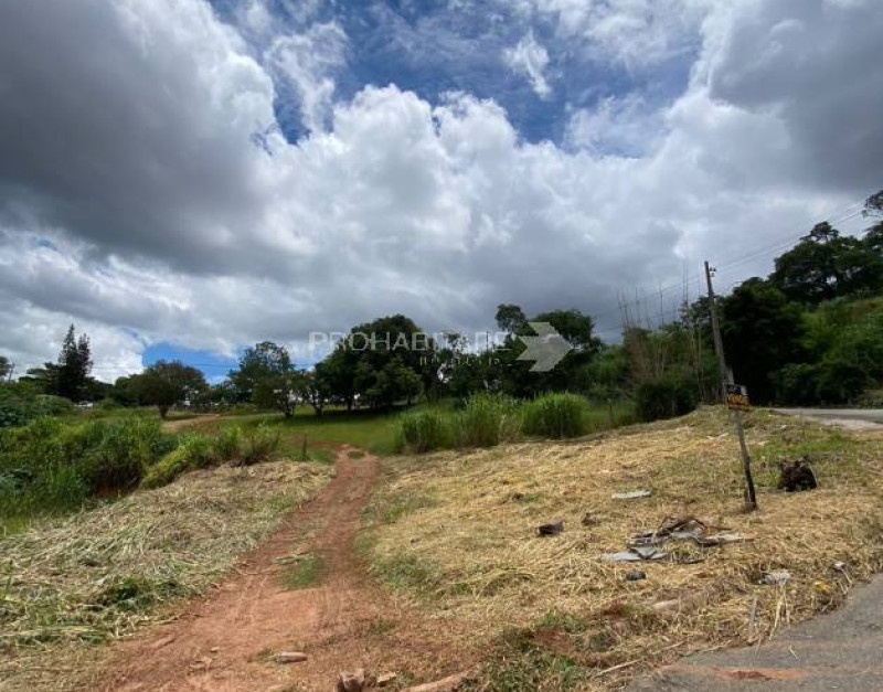 vende-terreno-misto-villagio-santangelo-braganca-paulista-sp